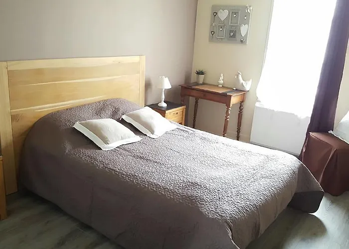 Aux Du Port Apartment *