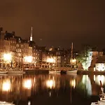 Aux Du Port