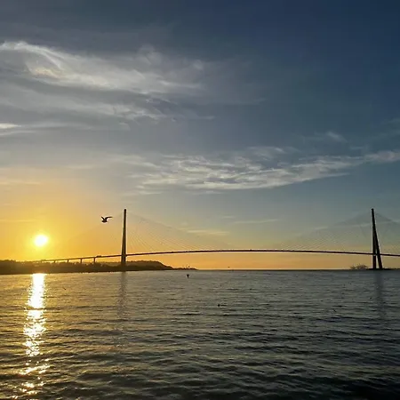 Aux Du Port הונפלר